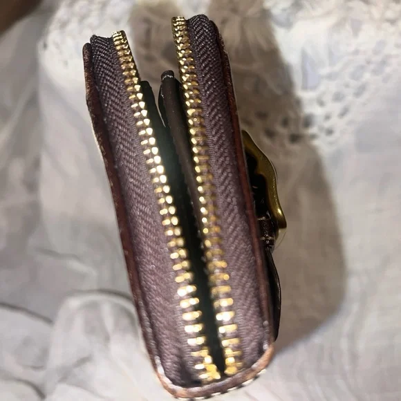 NWT Coach mono zippy wallet - Picture 5 of 6